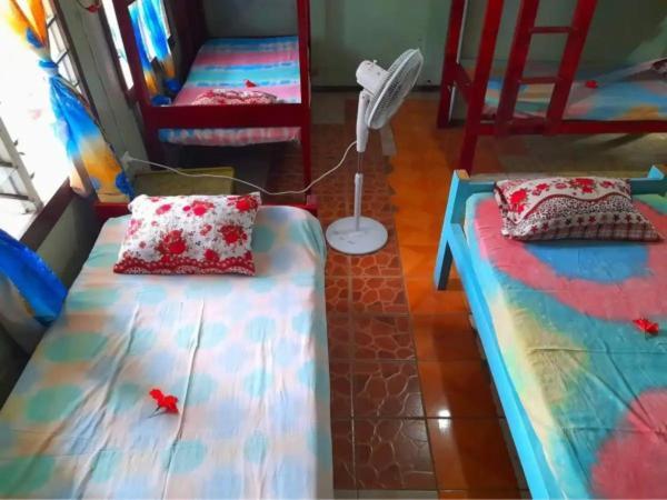 Mana Lagoon Backpackers Villa ภายนอก รูปภาพ